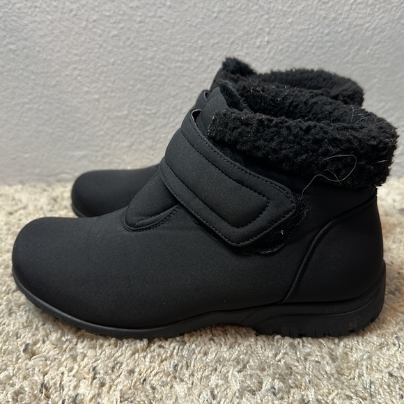 Propét Delaney Strap Black Leather Ankle Boots 9.5 W (D) - Picture 8 of 13